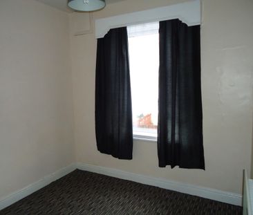 Cross Flatts Place, Beeston, LS11 7JN - Photo 4