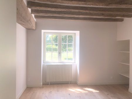 Location Maison 4 pièces 125m² BAUGE EN ANJOU 49150 - Photo 2