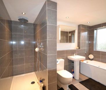 2 bedroom flat to rent - Photo 6