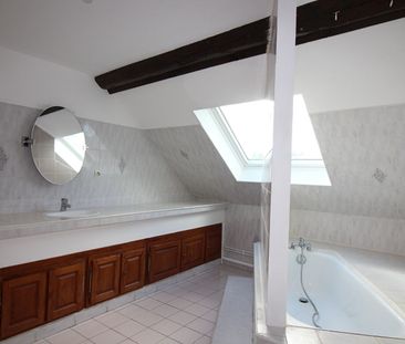 Location Appartement 4 pièces 83m² - Photo 4