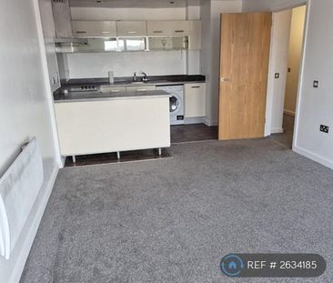 2 bedroom flat to rent - Photo 5