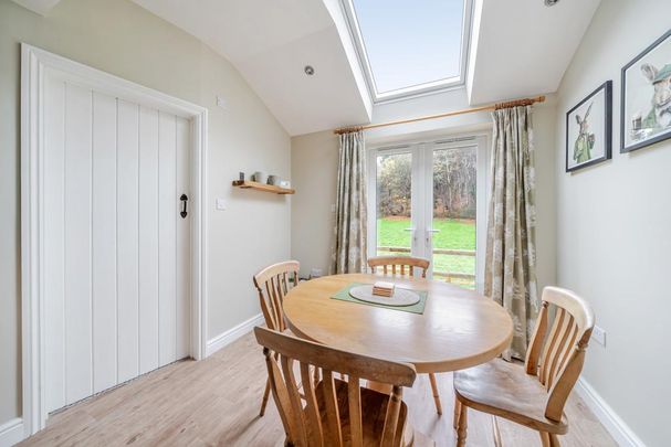 2 bedroom terraced house to rent - Photo 1