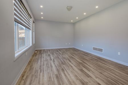 For Lease - 142 Martin Trail, New Tecumseth, Ontario - Photo 4