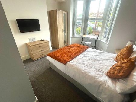 1 bedroom in a house share to rent - Photo 3