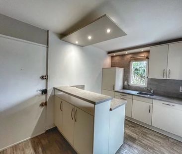 Location Appartement 2 pièces 48m² COGOLIN 83310 - Photo 2