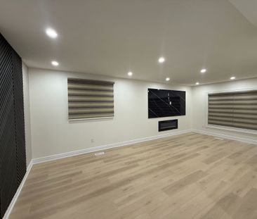 For Lease - 5 Bromley Crescent, Brampton, Ontario - Photo 1