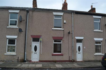 3 bedroom terraced house to rent - Photo 2