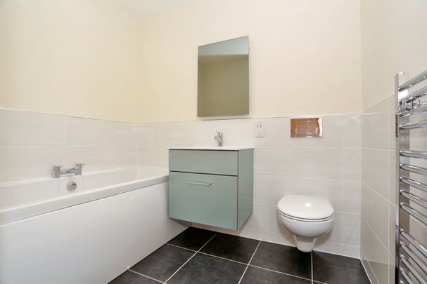 8k High Street, AB31 5RP, Banchory - Photo 1