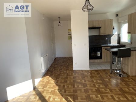 Location Appartement 1 pièce BEAUVAIS 60000 - Photo 2