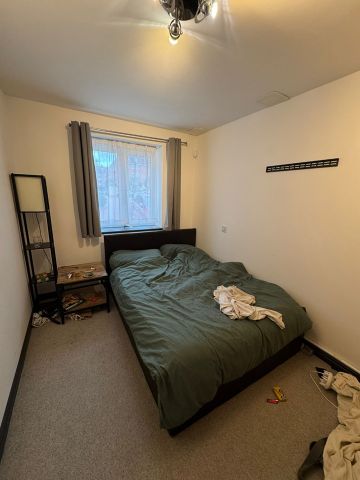 Room in a Shared Flat, Quebec Quay, L3 - Photo 2