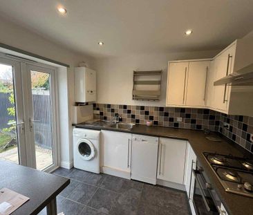 2 bedroom end of terrace house to rent - Photo 6