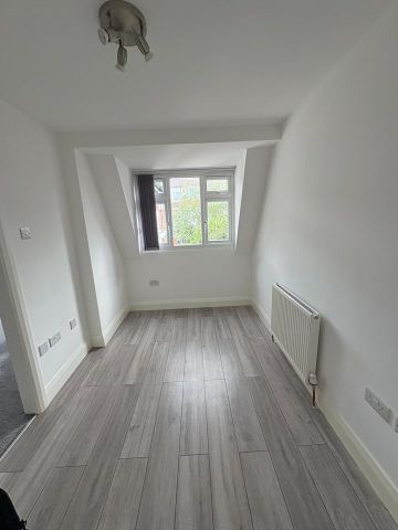 Studio Flat, Park Lane, HA9 - Photo 5
