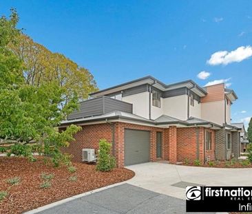 Great Location! With 2 Bedroom, 1 Bathroom & Car Space - Photo 6