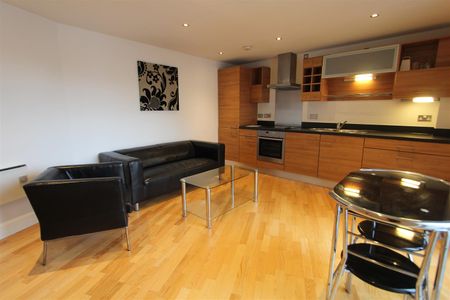 Clarence House, Leeds City Centre, LS10 1LL - Photo 3