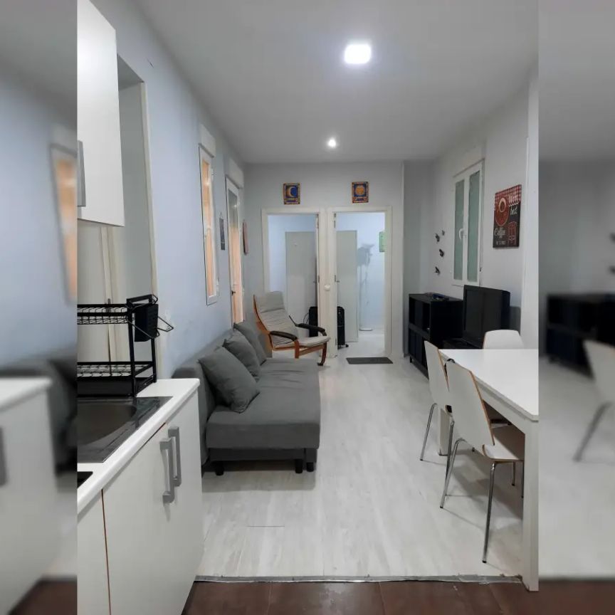 2-bedroom apartment for rent in Argüelles, bills included, perfect for couples. - Photo 1