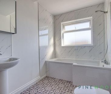2 bedroom end of terrace house to rent - Photo 6