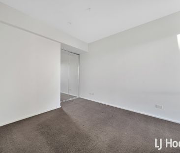 Luxurious Townhouse for Lease in Melbourne's Vibrant Maribyrnong Lo... - Photo 2