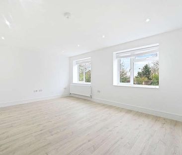 Boxtree Road, Harrow, HA3 - Photo 2