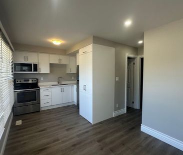 For Lease - 199 Avondale Boulevard Unit# Unit 1, Brampton, Ontario - Photo 3