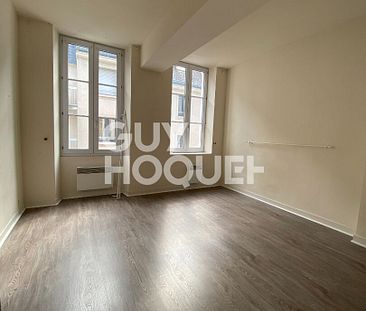 LOCATION : appartement de 2 pièces (63 m²) à CHATEAUDUN - Photo 1