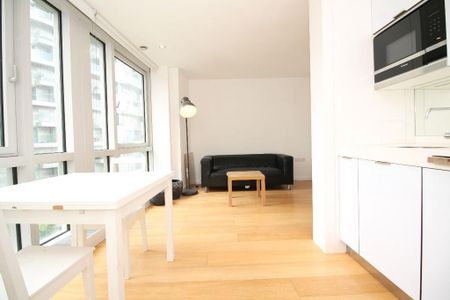 Studio to rent - Photo 2