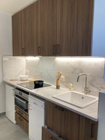 Location Appartement 1 pièce 20m² PARIS 20ème - Photo 3