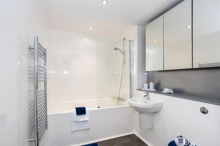 2 bedroom apartment to rent - Photo 3