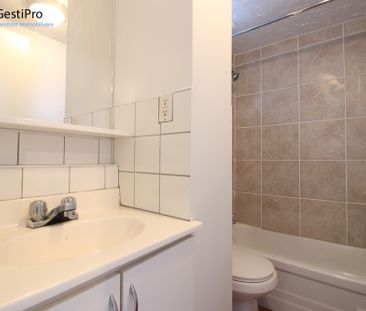 1835 Maufils - Photo 1