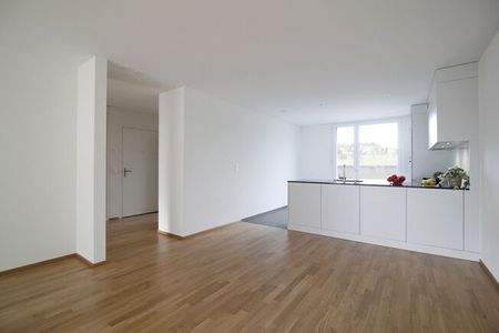 Modern and close to urban life – your new apartment is waiting for you - Photo 2