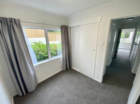 Two Bedroom Unit with Carport in Remuera - Photo 5