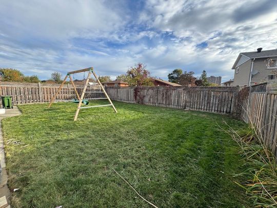 For Lease - 15 Vange Crescent, Toronto, Ontario - Photo 1