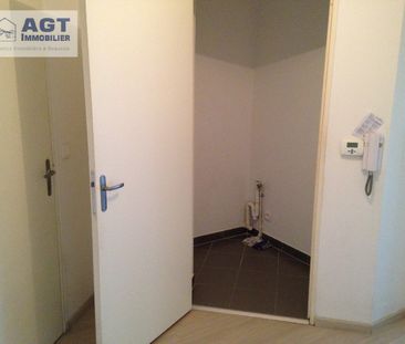 Location Appartement 3 pièces 56m² BEAUVAIS 60000 - Photo 6