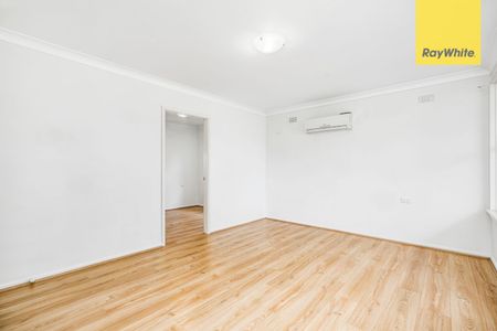 THREE BEDROOM FAMILY HOME! - Photo 5