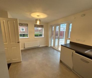 4 bedroom property to rent - Photo 1