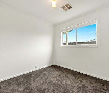 Newly Built, Modern and Move-In Ready - Photo 4