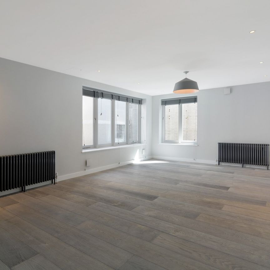 1 Bedroom Apartment, St. Martin’s Lane, Covent Garden, WC2N - Photo 1