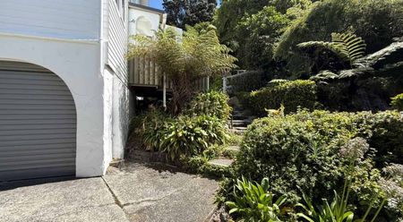 Peaceful 2-Bedroom Home in Normandale – $550/week - Photo 5