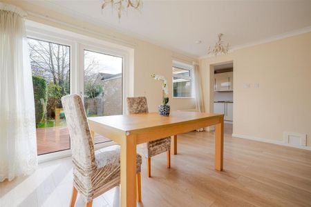 3 bedroom semi-detached house to rent - Photo 2