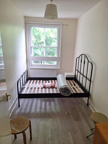 3 bedroom flat to rent - Photo 5