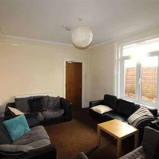 Wilton Avenue, Southampton, SO15 - Photo 1