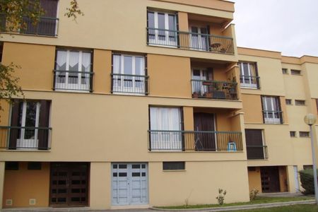 Appartement F3 avec cave et garage à louer à TOURNON SUR RHONE - Photo 4