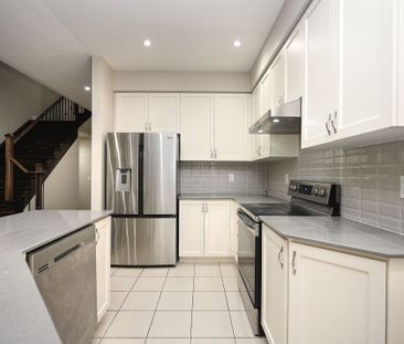 For Lease - 39 Pearman Crescent, Brampton, Ontario - Photo 4