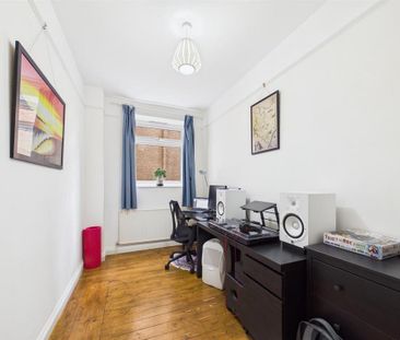 2 bedroom apartment to rent - Photo 6