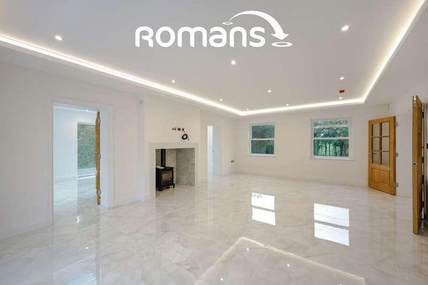 Hollybush Hill, Stoke Poges, SL2 - Photo 1