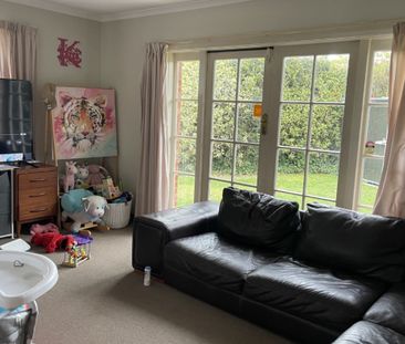 Comfortable Living in the Heart of Burnside - Photo 1