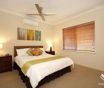 Stunning 2-Bedroom Apartment Fully Furnished in a Tropical Resort S... - Photo 2