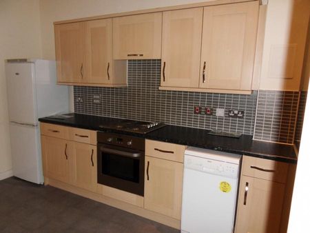 2 bedroom flat to rent - Photo 5