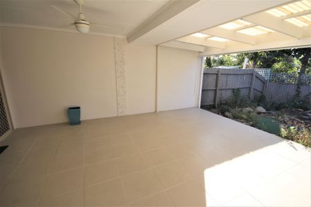 Low Set 2 Bedroom Villa in Tranquil Beachside Location - Photo 5