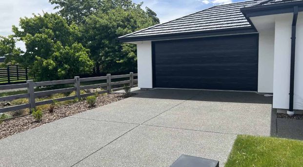 Beautiful 4 Bedroom, 2 Bathroom Family Home in Great Halswell Location!! - Photo 1