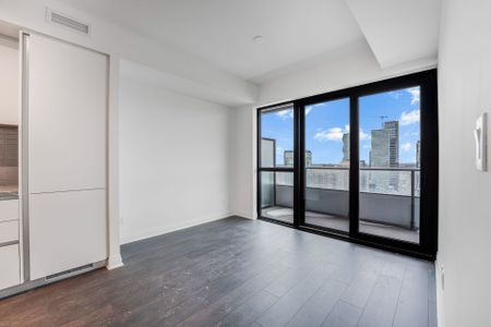 For Lease - 4015 THE EXCHANGE N/A Unit# 3307, Mississauga, Ontario - Photo 2